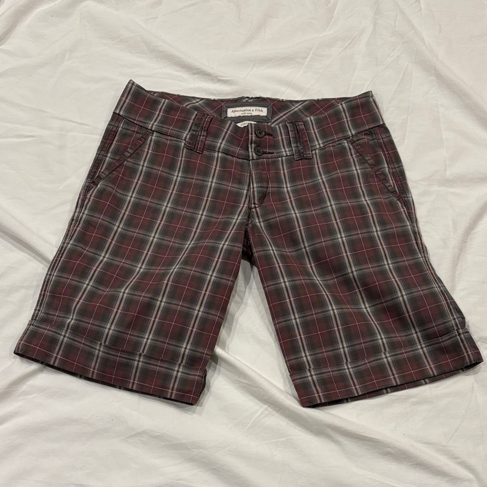 Vintage Abercrombie & Fitch New York Plaid Women's Bermudas Red and Gray size 4